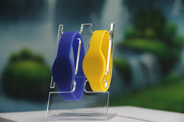 3D会员卡引领零售业新营销时代--pg赏金女王下载智能卡